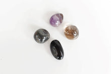 Load image into Gallery viewer, Tumbled Crystals Kit | CAPRICORN | Stones Gift | Zodiac Kit