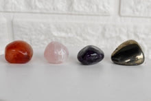 Load image into Gallery viewer, Tumbled Crystals Kit | TAURUS | Stones Gift | Zodiac Set