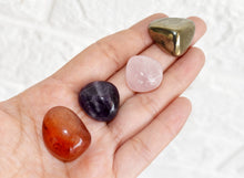 Load image into Gallery viewer, Tumbled Crystals Kit | TAURUS | Stones Gift | Zodiac Set
