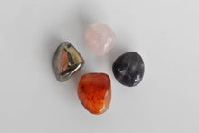 Load image into Gallery viewer, Tumbled Crystals Kit | TAURUS | Stones Gift | Zodiac Set