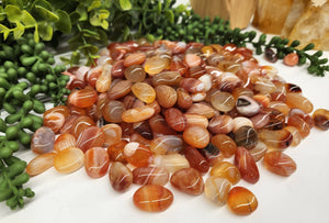 Banded Carnelian (1kg/2.2lbs.) Tumbled Stone 17-23mm