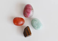 Load image into Gallery viewer, Tumbled Crystals Kit | CANCER | Stones Gift | Zodiac Set
